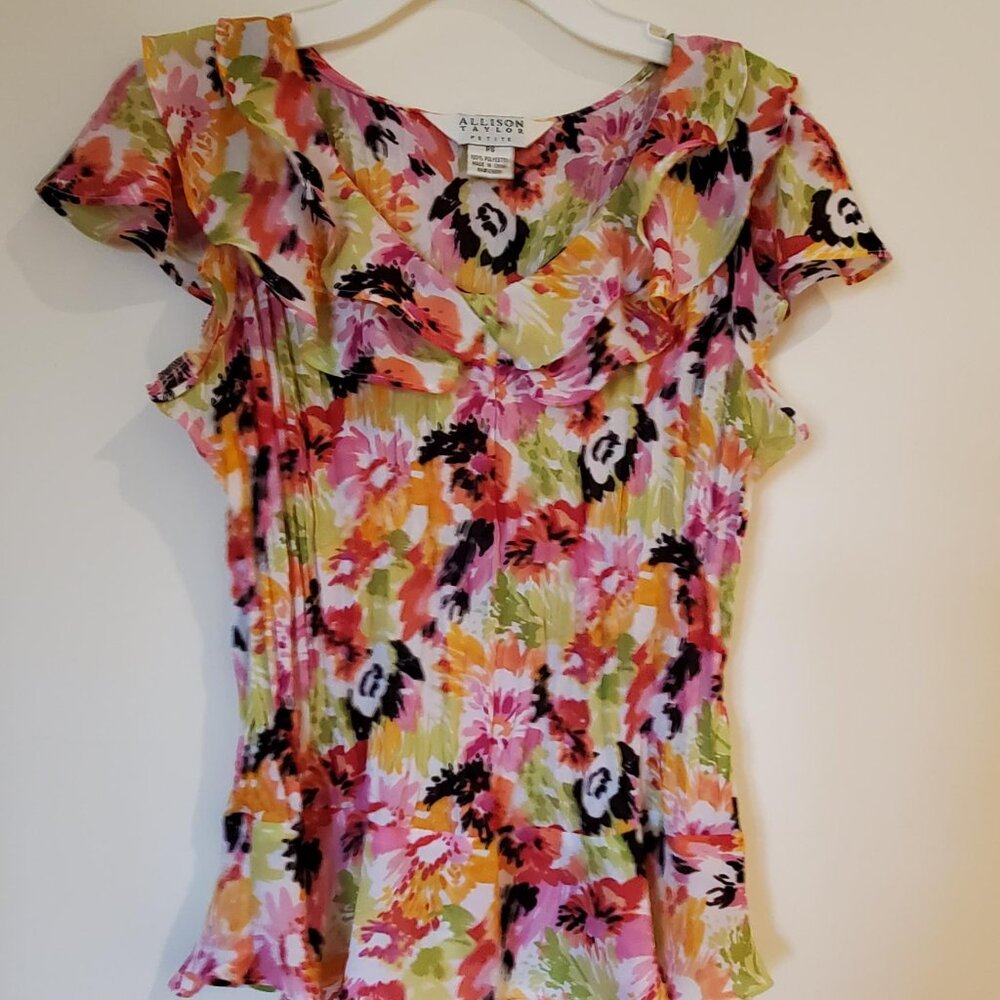 Allison Taylor Woman's Petite Small Floral Business Casual Shirt
